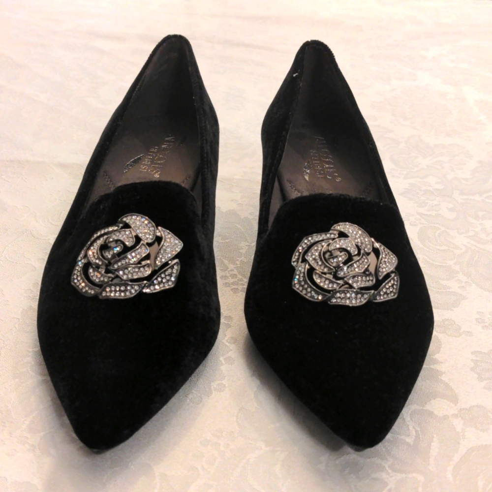 Aerosoles Velvet Kitten Heel Pumps 9M